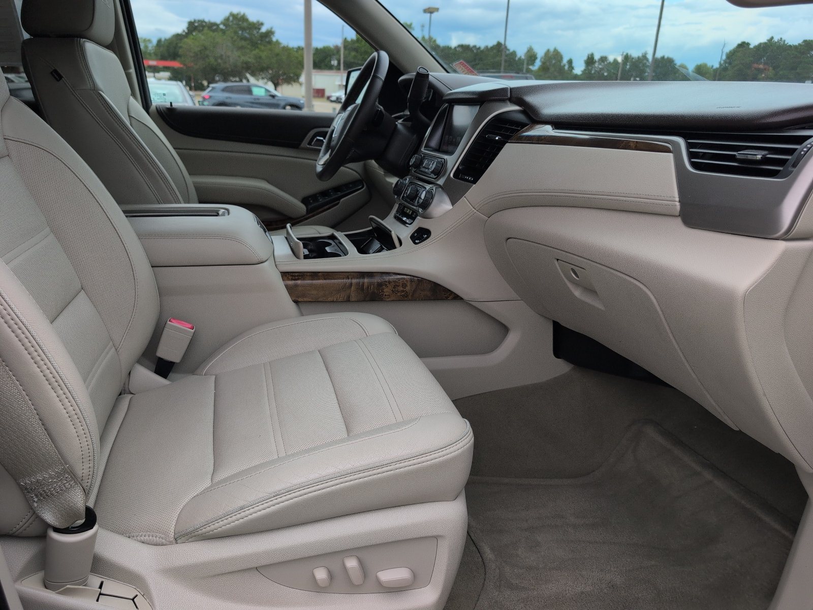 Used 2016 GMC Yukon Denali w/ Open Road Package RWD image 11