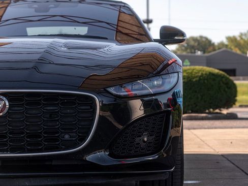 Used 2021 Jaguar F-TYPE Convertible image 13