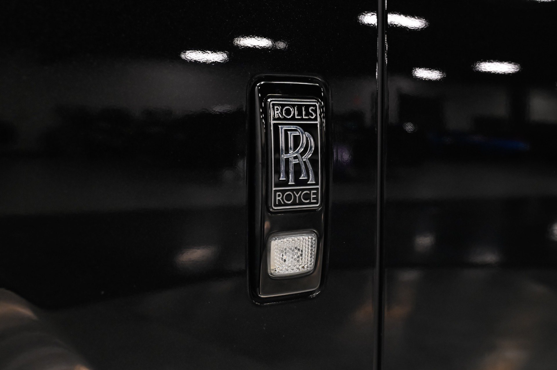 Used 2017 Rolls-Royce Ghost RWD image 14