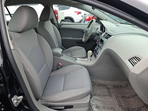 Used 2011 Chevrolet Malibu LS FWD image 28
