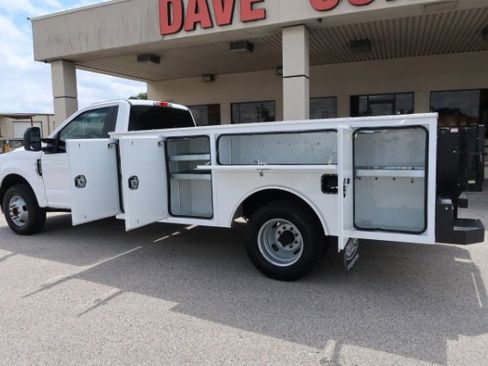 Used 2020 Ford F350 XL w/ Power Equipment Group RWD image 3