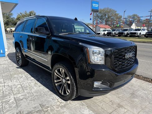 Certified 2018 GMC Yukon Denali w/ Denali Ultimate Package image 5