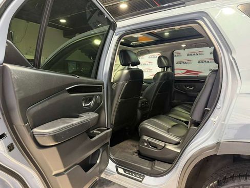 Used 2024 Honda Pilot Touring image 36