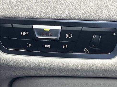 Used 2022 BMW X5 sDrive40i w/ Premium Package image 37