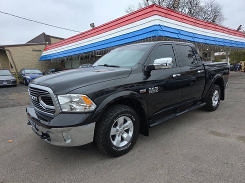 Used 2018 RAM 1500 SLT image 2