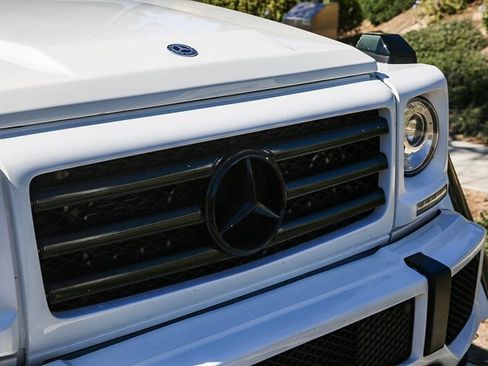 Used 2018 Mercedes-Benz G 550 Squared image 11