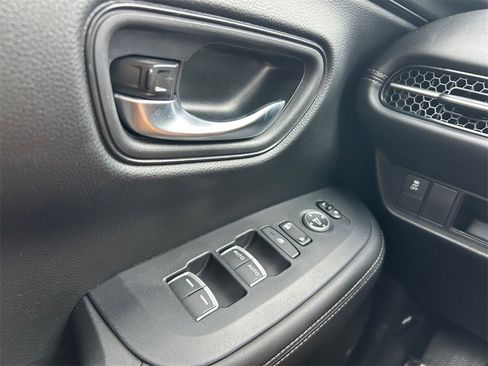 Used 2023 Honda HR-V EX-L image 27