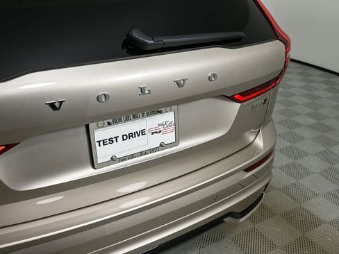 New 2026 Volvo XC60 B5 Core image 36