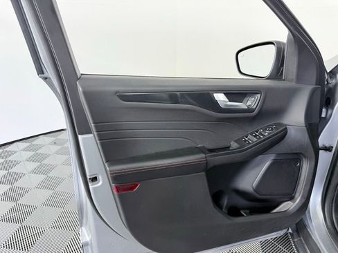 Used 2024 Ford Escape ST-Line image 9