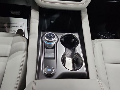 New 2026 Ford Explorer Active w/ Active Comfort Package image 11