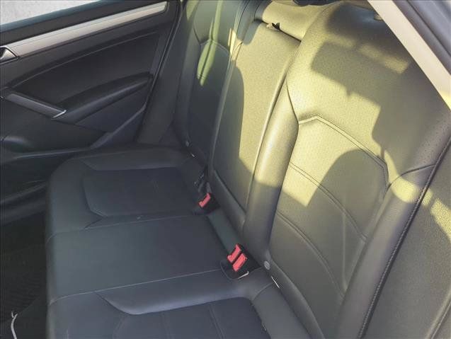 Used 2019 Volkswagen Passat 2.0T Wolfsburg FWD image 22
