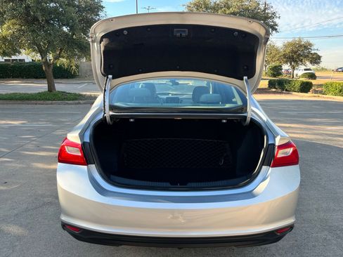 Used 2017 Chevrolet Malibu LS w/ LPO, Convenience Package 2 image 7