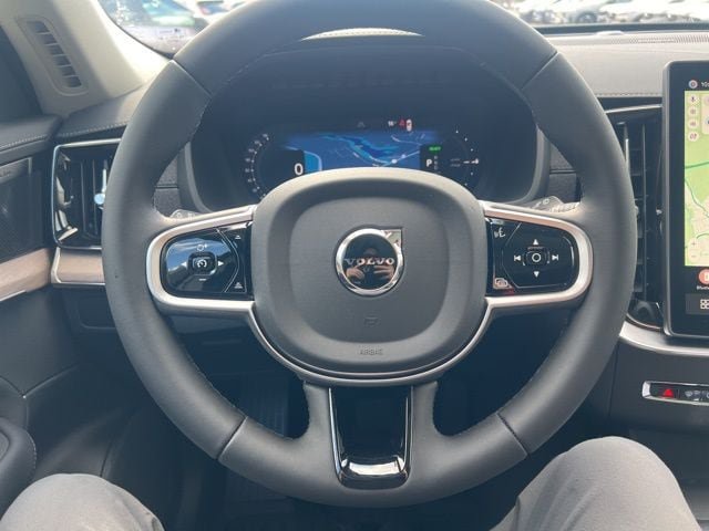New 2026 Volvo XC90 T8 Plus w/ Protection Package Premier AWD/4WD image 28