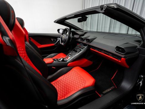 Used 2019 Lamborghini Huracan LP 580-2 image 41