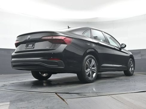 Used 2023 Volkswagen Jetta SE FWD image 31