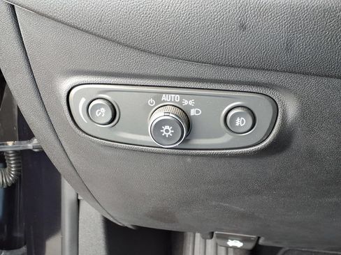 Used 2020 Chevrolet Equinox Premier FWD image 36