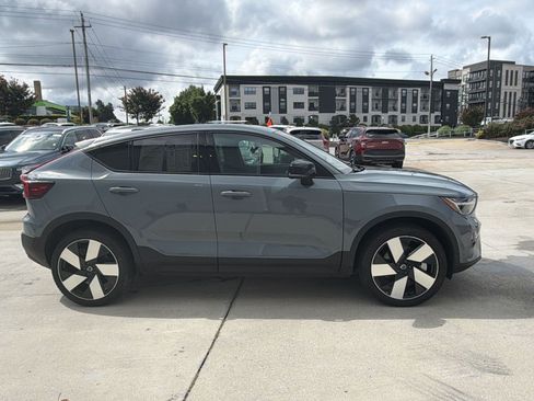 Used 2023 Volvo C40 P8 Recharge Plus w/ Climate Package AWD/4WD image 8