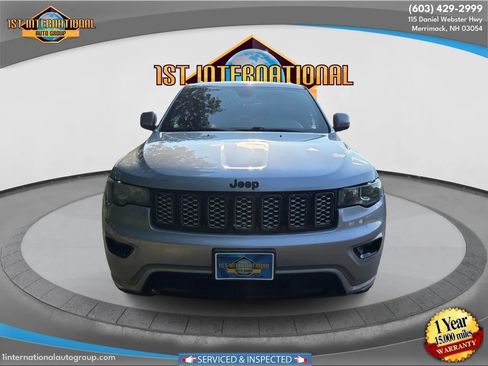 Used 2018 Jeep Grand Cherokee Altitude AWD/4WD image 3