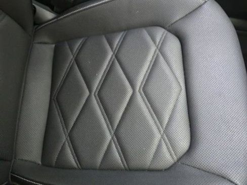 Used 2025 Volkswagen Atlas SE FWD image 7