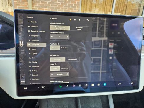 Used 2022 Tesla Model X Plaid image 50