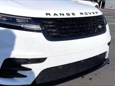 New 2026 Land Rover Range Rover Velar Dynamic SE image 34