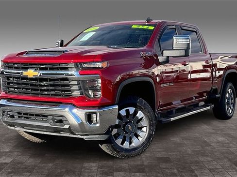 Used 2024 Chevrolet Silverado 2500 LT image 1