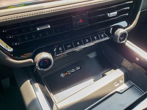 New 2025 Chevrolet Tahoe Premier image 14