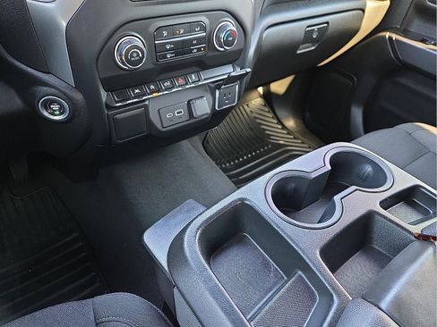 Used 2024 Chevrolet Silverado 1500 Custom image 25