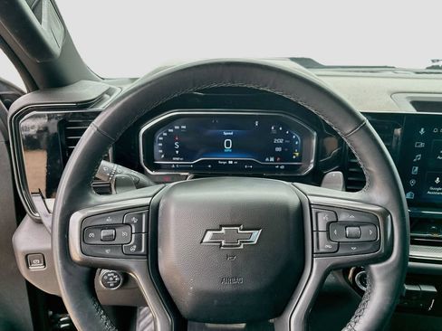 Used 2023 Chevrolet Silverado 1500 ZR2 w/ Technology Package AWD/4WD image 14