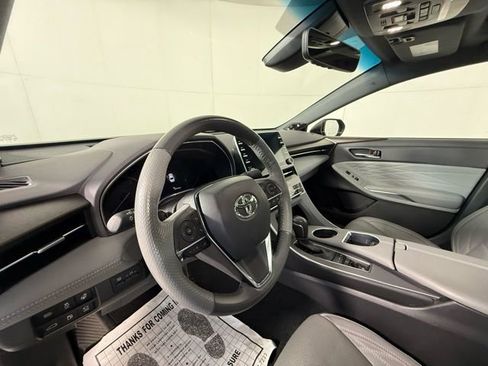 Used 2022 Toyota Avalon Limited w/ Advanced Safety Package image 9