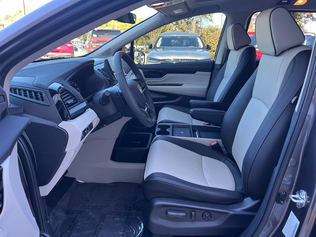 Used 2026 Honda Odyssey Elite image 23