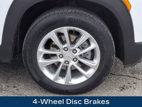 Used 2025 Chevrolet TrailBlazer LS w/ LS Convenience Package image 12