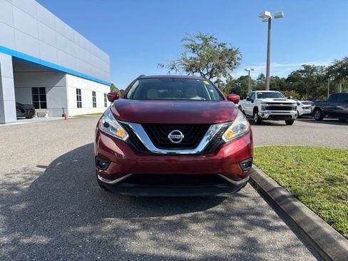 Used 2017 Nissan Murano SV FWD image 2