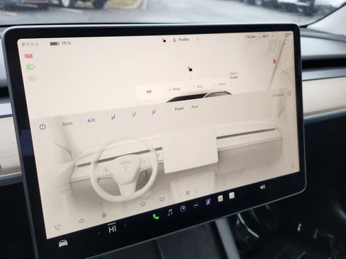 Used 2022 Tesla Model 3 image 32