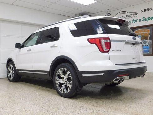 Used 2019 Ford Explorer Platinum image 8