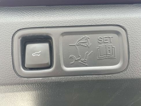 Used 2023 Ford Expedition Max Platinum image 10