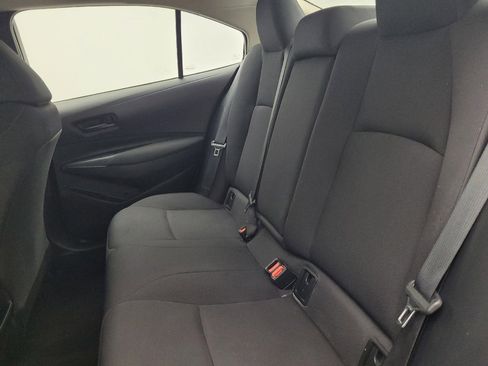 Used 2022 Toyota Corolla LE image 18