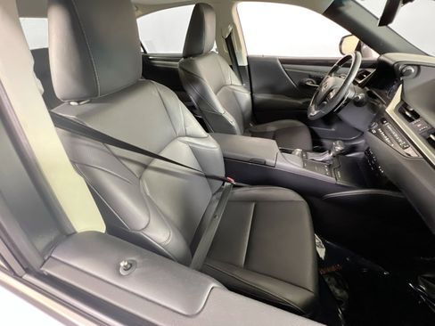 Used 2019 Lexus ES 350 image 28
