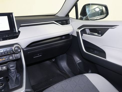 Used 2023 Toyota RAV4 XLE image 11