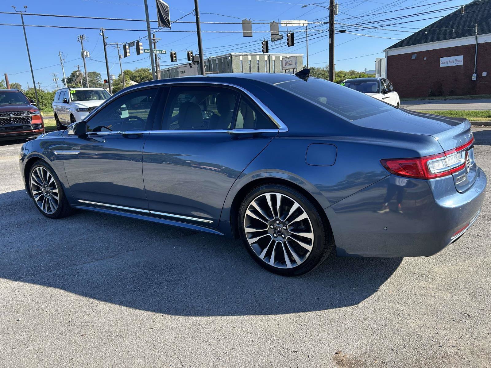 Used 2020 Lincoln Continental Reserve w/ Luxury Package FWD image 7