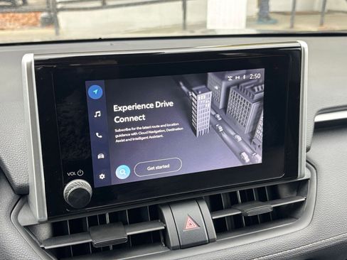 Used 2025 Toyota RAV4 LE image 20