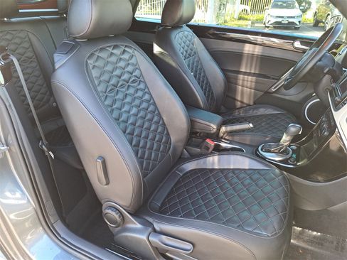 Used 2019 Volkswagen Beetle 2.0T Final Edition SEL image 10