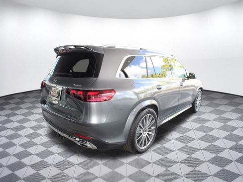 Used 2025 Mercedes-Benz GLS 450 4MATIC image 9