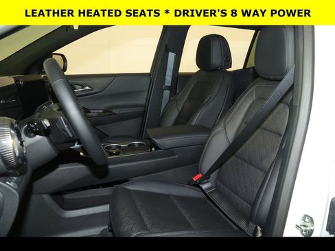 New 2026 Chevrolet Equinox LT w/ Convenience Package II image 3