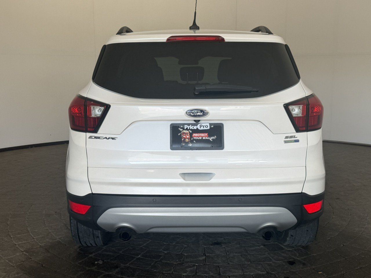 Used 2019 Ford Escape SEL AWD/4WD image 6