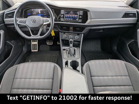 Used 2024 Volkswagen Jetta Sport image 16
