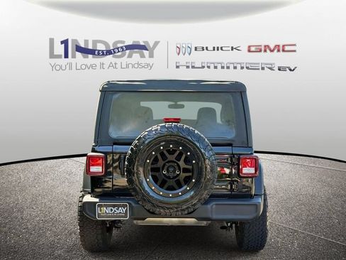 Used 2021 Jeep Wrangler Sport AWD/4WD image 4