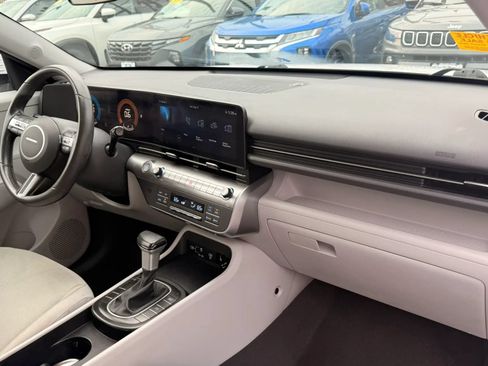 Used 2024 Hyundai Kona SEL FWD image 16