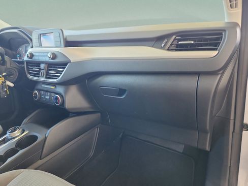 Certified 2022 Ford Escape S image 21