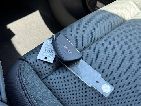 New 2026 GMC Terrain AT4 w/ Technology Package II image 35